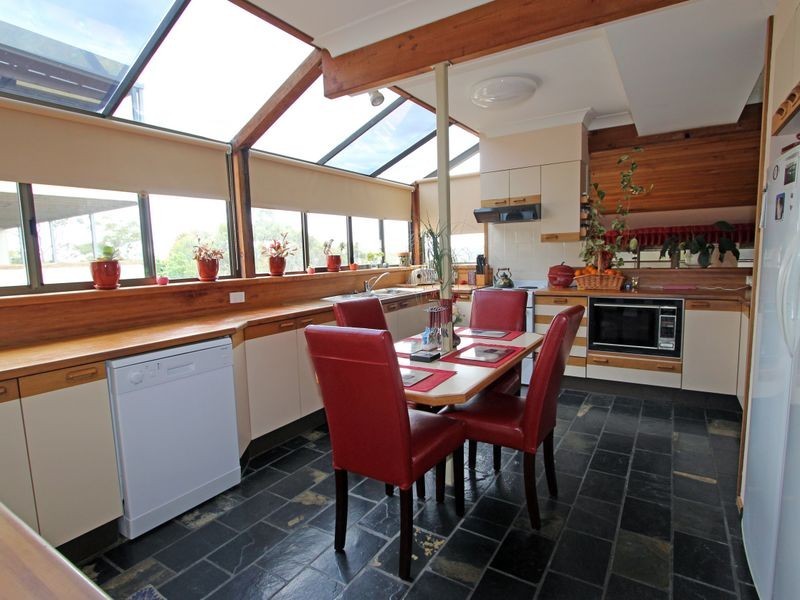 58 Sunlight Parade, Fishing Point NSW 2283