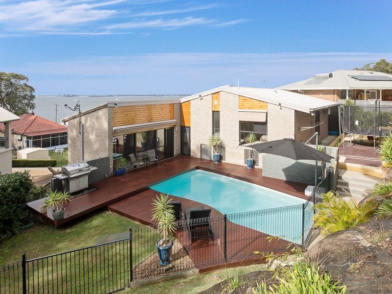 136 Fishing Point Road, Fishing Point NSW 2283