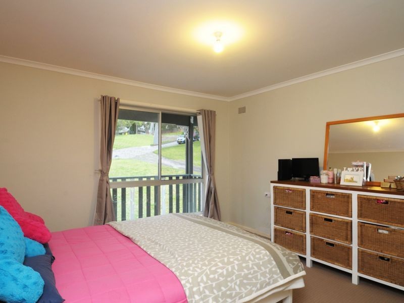 11 Koiyong Place, Bolton Point NSW 2283