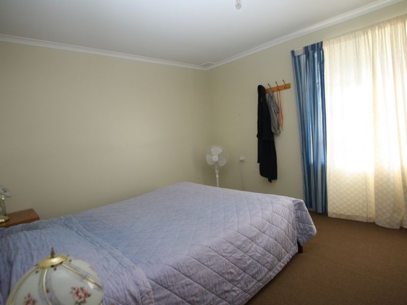 9 Bulkirra Place, Bolton Point NSW 2283