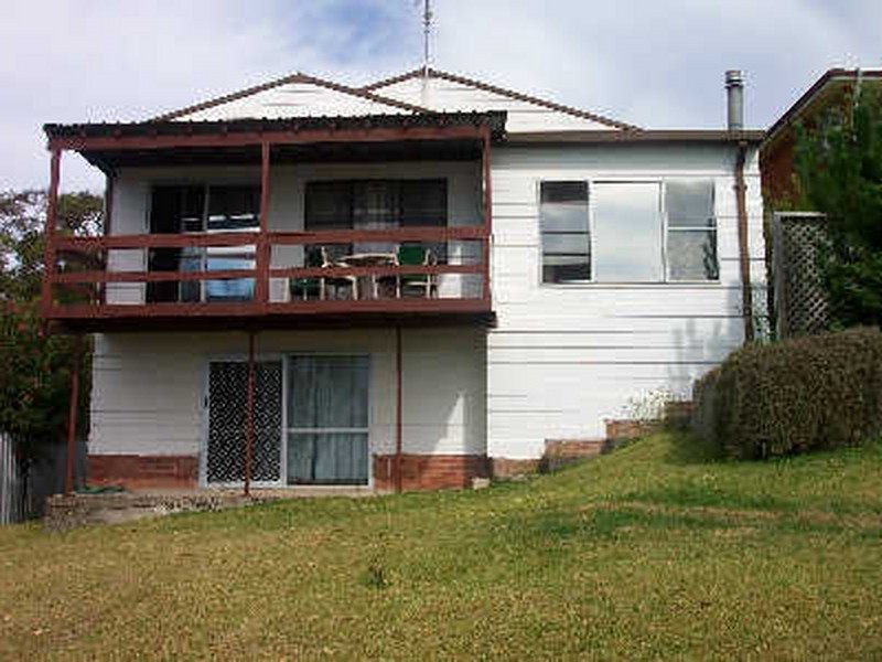 155 Fishing Point Road, Fishing Point NSW 2283