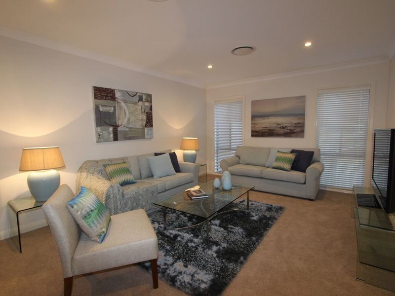 4 Rofe Street, Coal Point NSW 2283