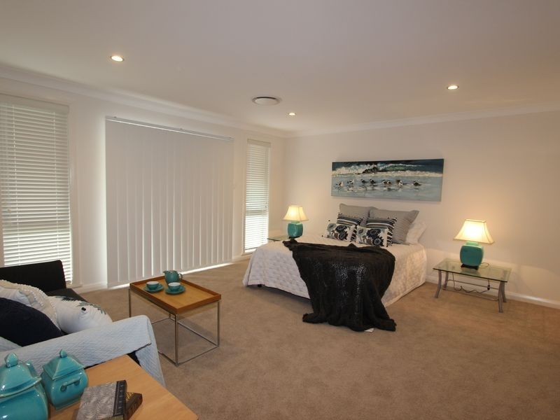 4 Rofe Street, Coal Point NSW 2283