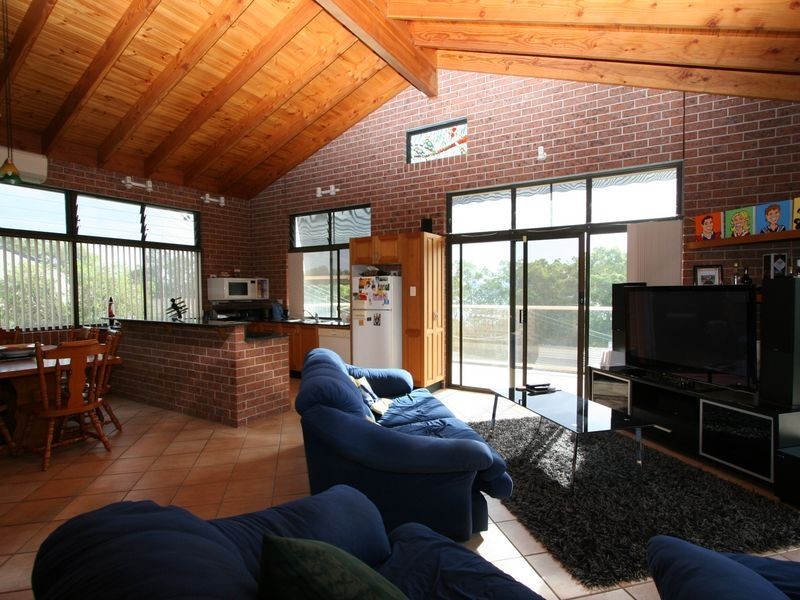 3 The Quarterdeck, Carey Bay NSW 2283