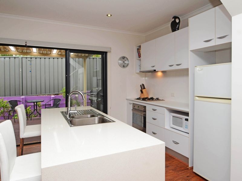 6/37 Laycock Street, Carey Bay NSW 2283