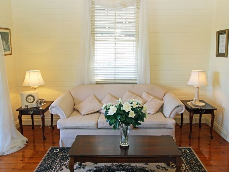 302 The Esplanade, Speers Point NSW 2284