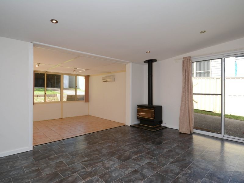 8 Brougham Avenue, Fennell Bay NSW 2283