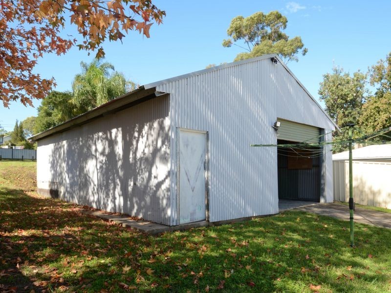 8 Brougham Avenue, Fennell Bay NSW 2283