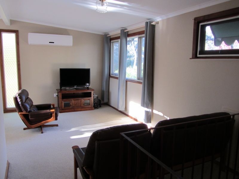 252 Coal Point Road, Coal Point NSW 2283