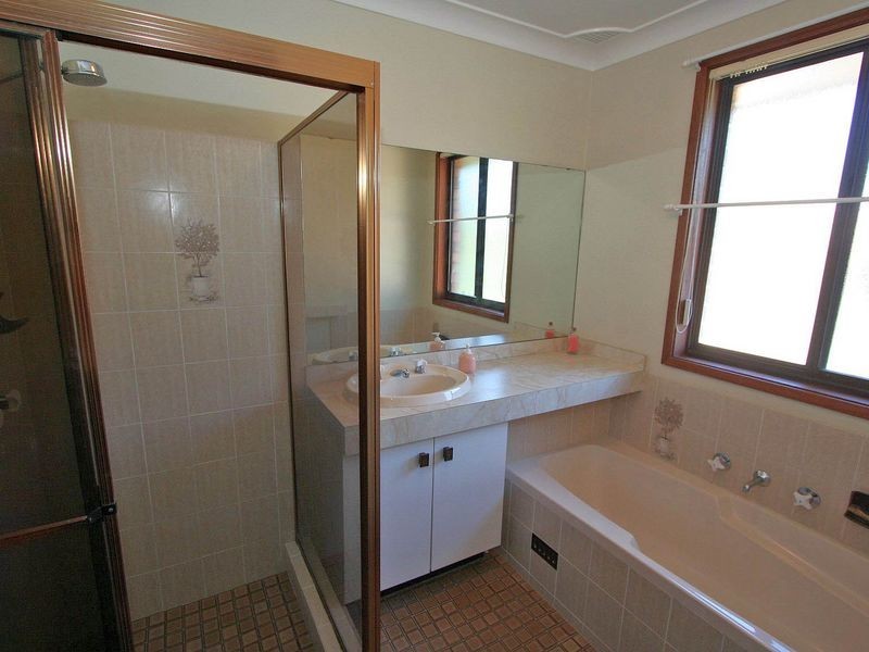 8 Alkrington Avenue, Fishing Point NSW 2283