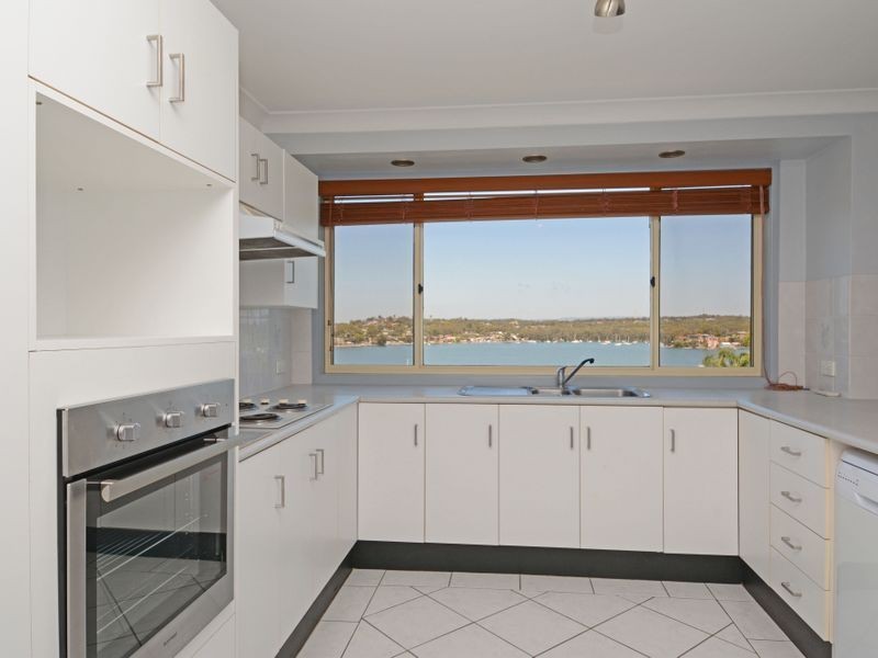 75 Alkrington Avenue, Fishing Point NSW 2283