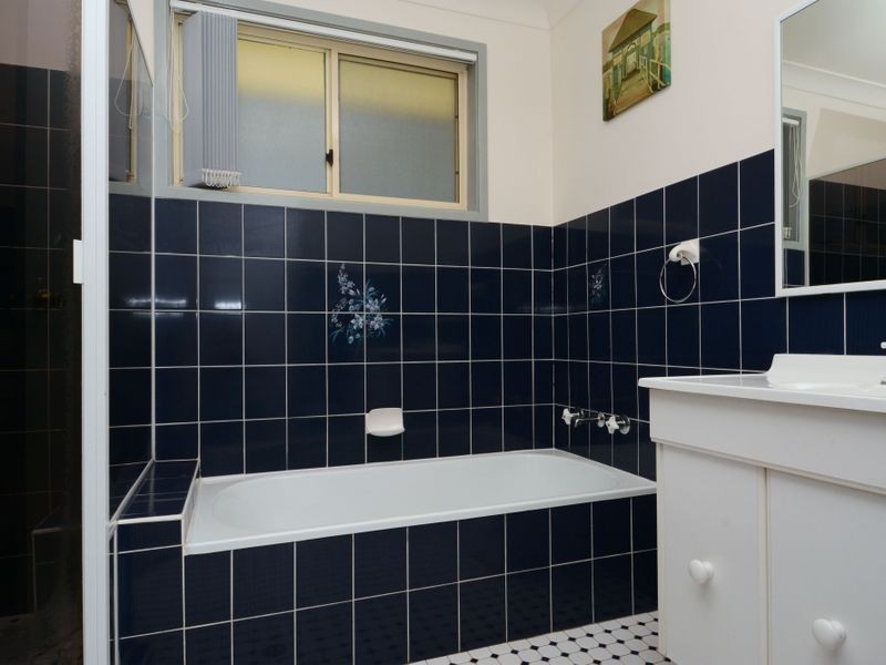 75 Alkrington Avenue, Fishing Point NSW 2283