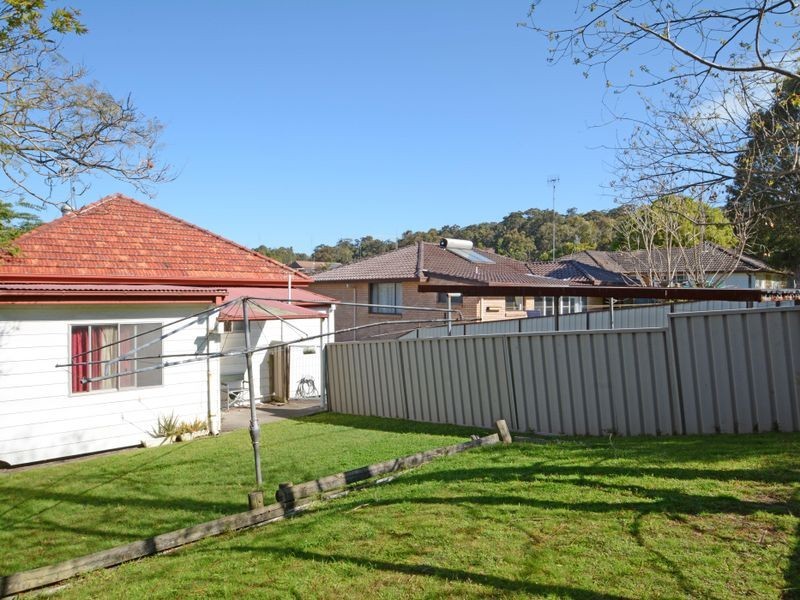 7 Ford Avenue, Mount Hutton NSW 2290