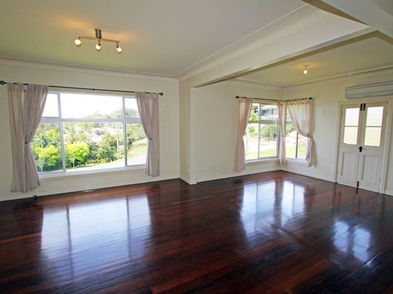 132 Fishing Point Road, Fishing Point NSW 2283