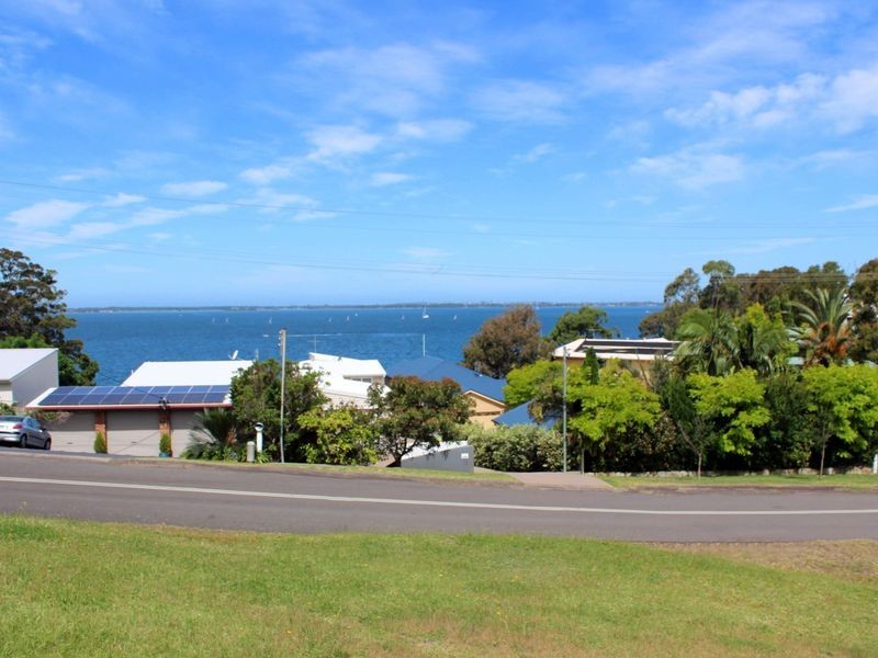 132 Fishing Point Road, Fishing Point NSW 2283
