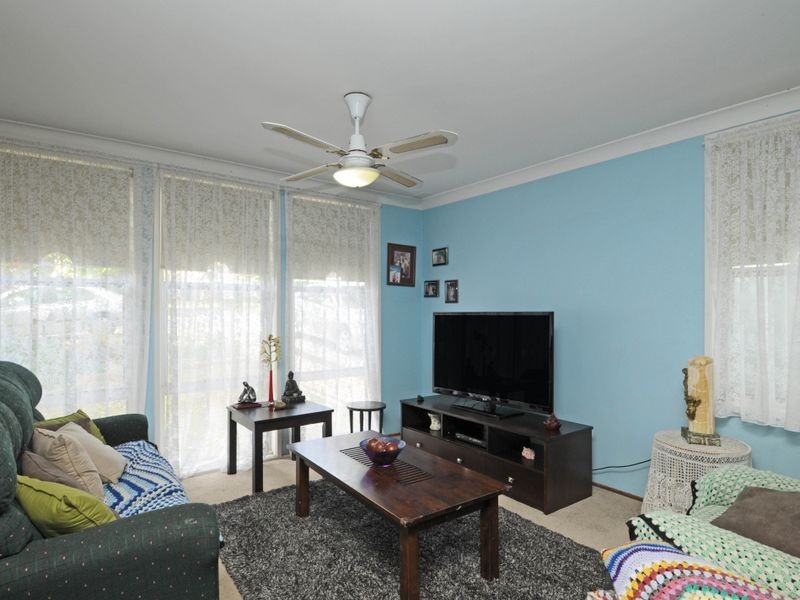 8 Ellesmere Street, Booragul NSW 2284