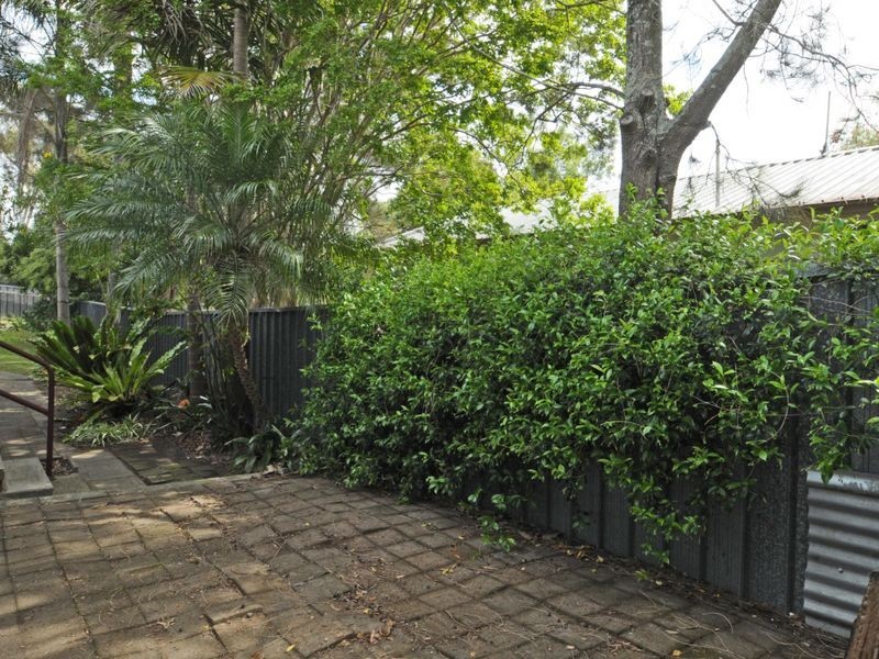 8 Ellesmere Street, Booragul NSW 2284