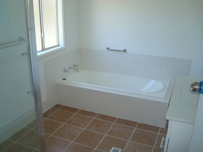 17 Brougham Avenue, Fennell Bay NSW 2283