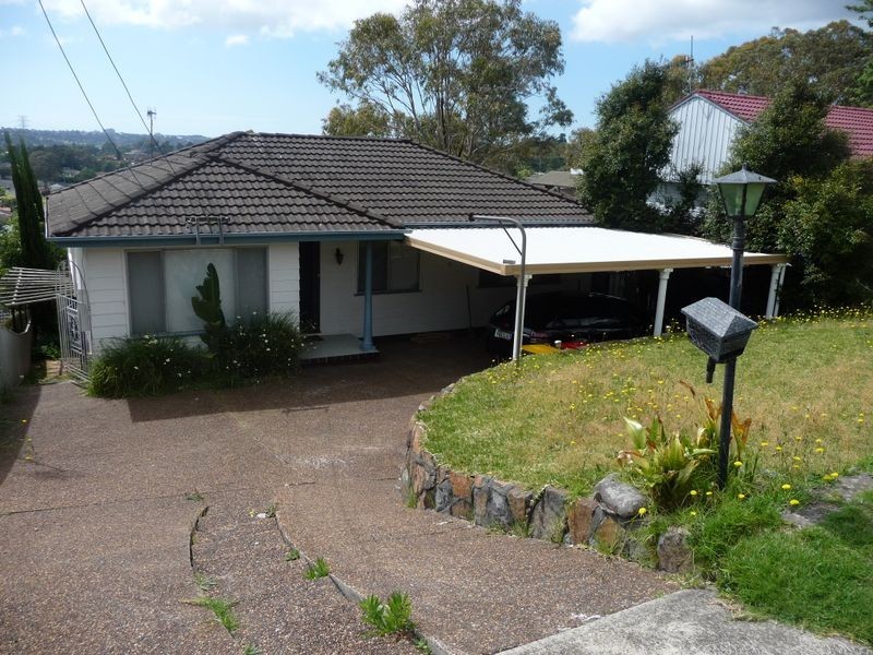 11 Carmen Road, Macquarie Hills NSW 2285