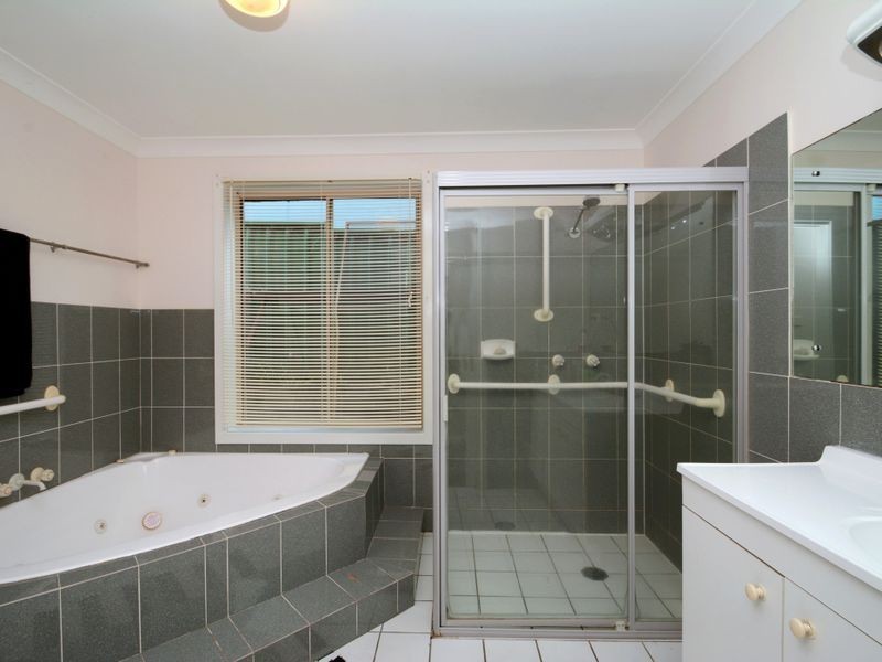 8 Bandalong Street, Toronto NSW 2283