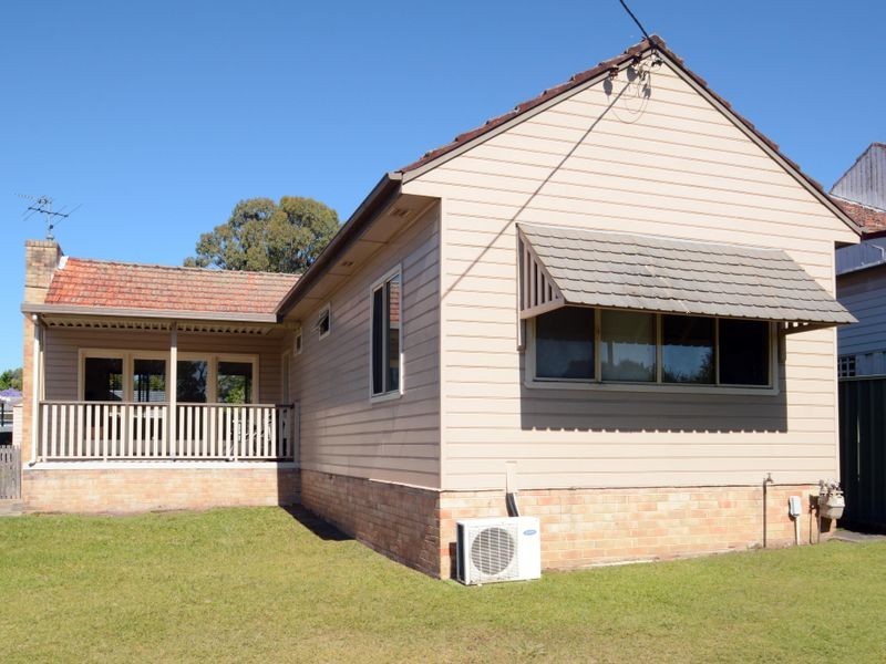 78 Anzac Parade, Toronto NSW 2283