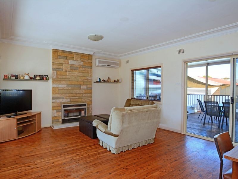 78 Anzac Parade, Toronto NSW 2283