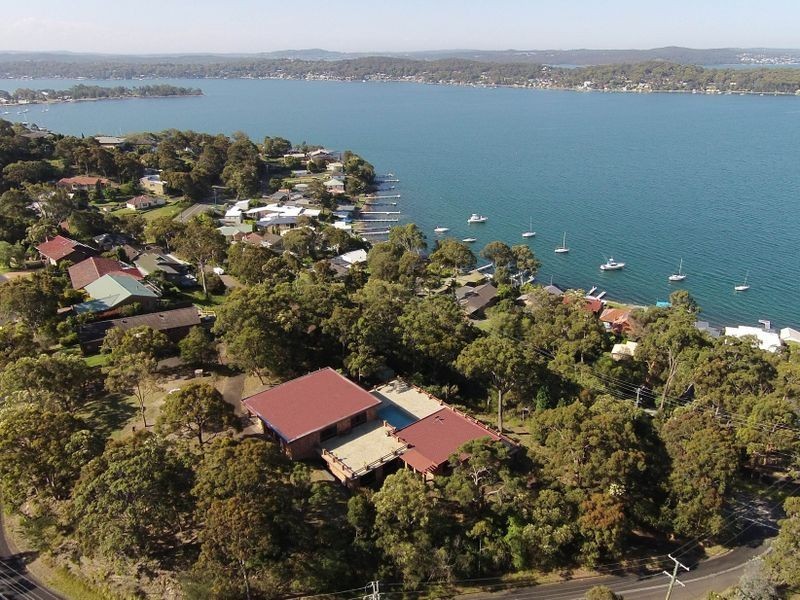 162 Fishing Point Road, Fishing Point NSW 2283
