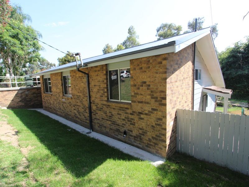 9 Lochend Place, Bolton Point NSW 2283