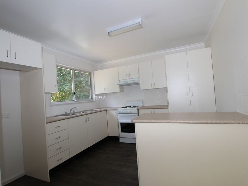 9 Lochend Place, Bolton Point NSW 2283