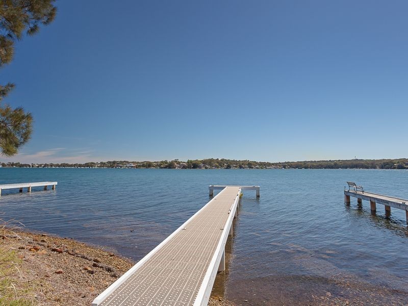 60 Sealand Road, Fishing Point NSW 2283