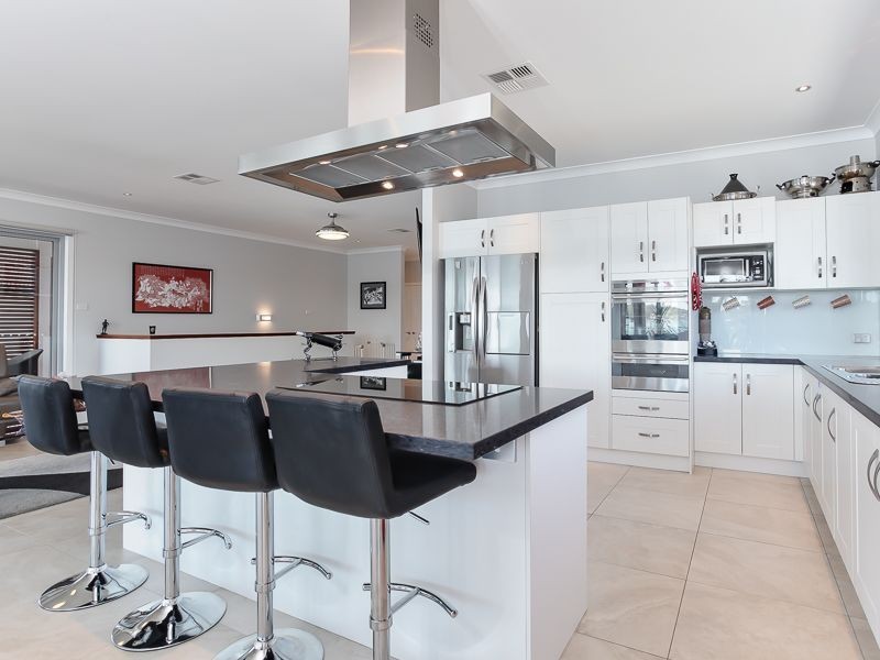 60 Sealand Road, Fishing Point NSW 2283