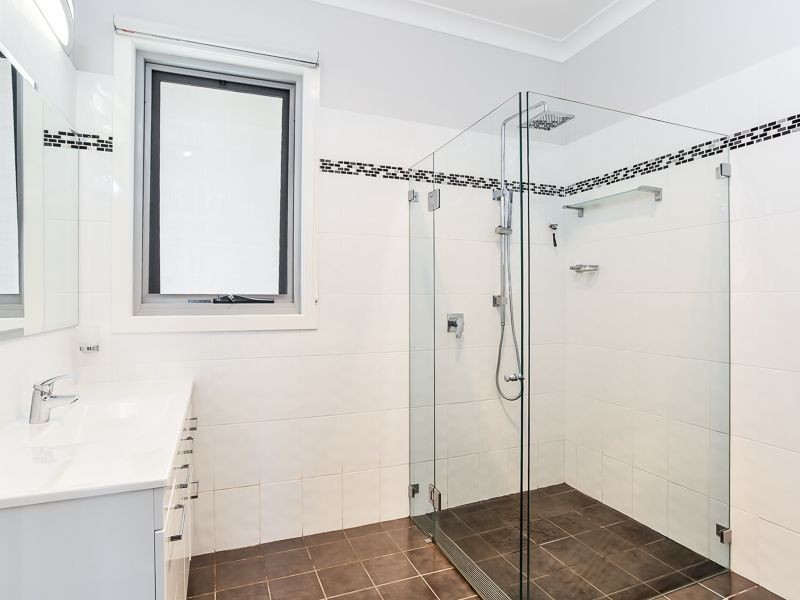 60 Sealand Road, Fishing Point NSW 2283