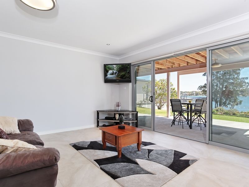 60 Sealand Road, Fishing Point NSW 2283