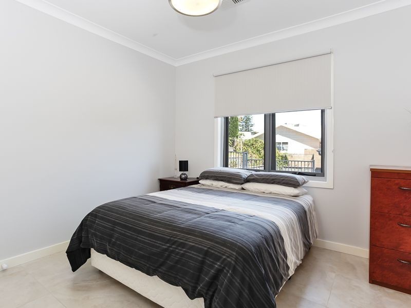 60 Sealand Road, Fishing Point NSW 2283