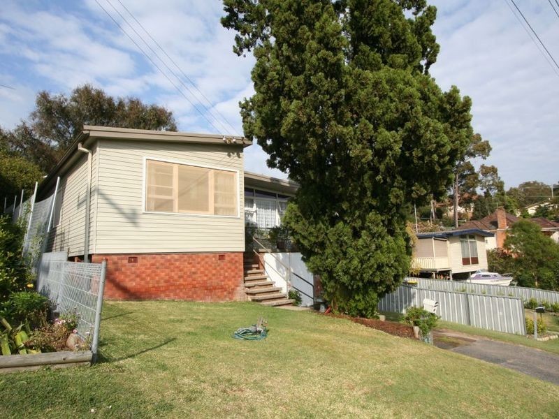 10 Warhurst St, Toronto NSW 2283