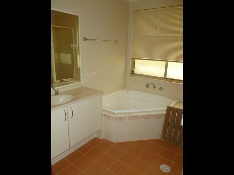 7 Grevillea Grove, Toronto NSW 2283