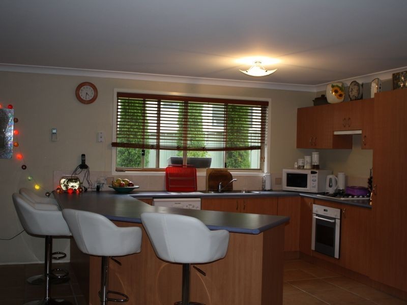 8 Lakeshore Close, Kilaben Bay NSW 2283