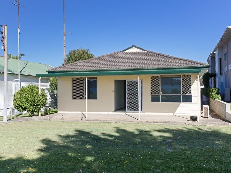 8 Nanda Street, Marmong Point NSW 2284