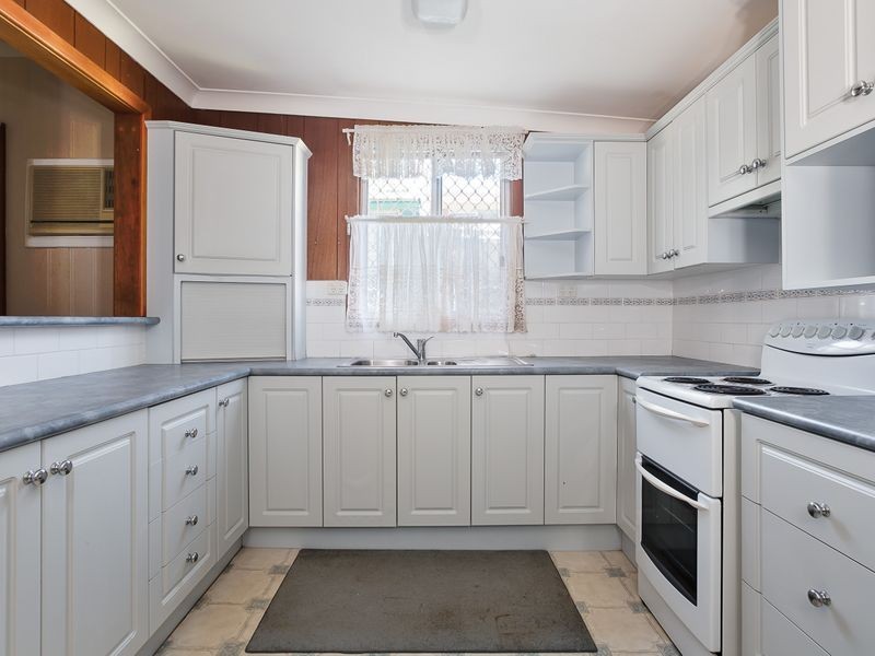 8 Nanda Street, Marmong Point NSW 2284