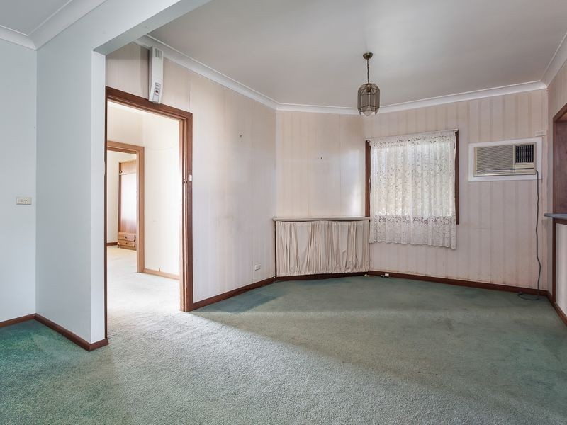 8 Nanda Street, Marmong Point NSW 2284