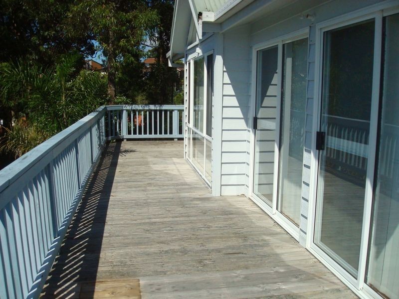 126 Fishing Point Road, Fishing Point NSW 2283