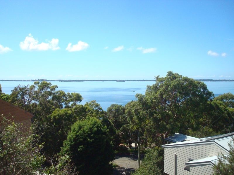 126 Fishing Point Road, Fishing Point NSW 2283