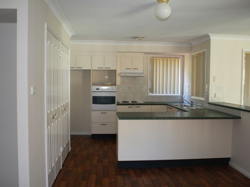 7 Defender Close, Marmong Point NSW 2284