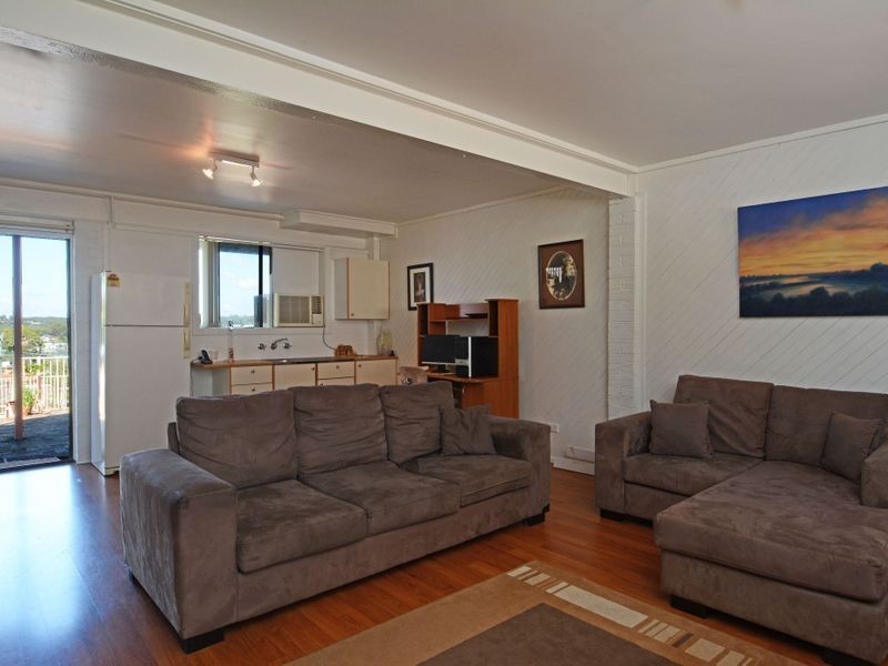 40 Somersham Avenue, Fishing Point NSW 2283