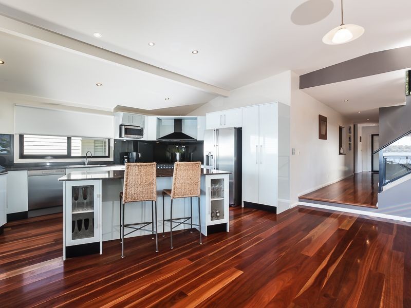 209 Fishing Point Road, Fishing Point NSW 2283