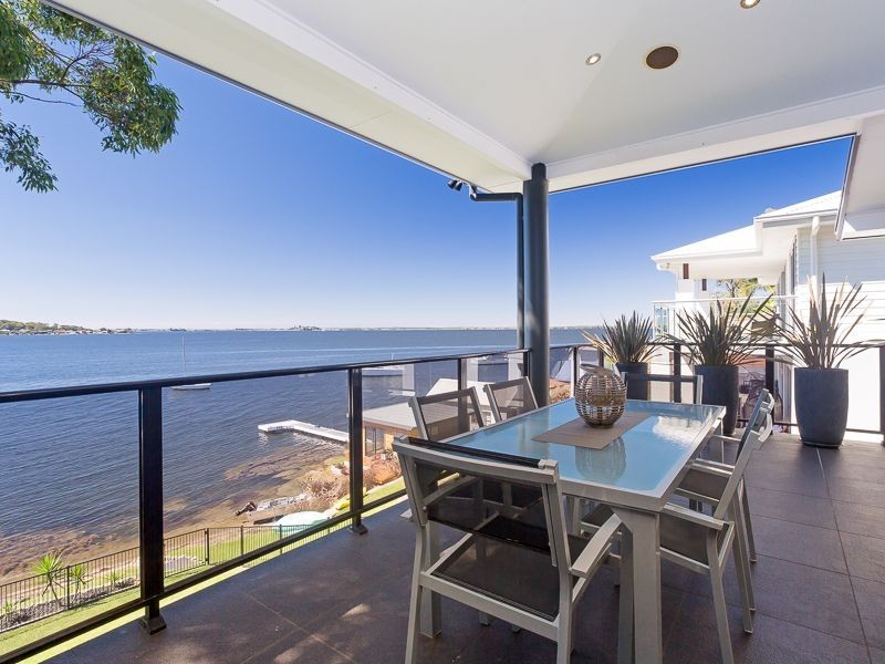 209 Fishing Point Road, Fishing Point NSW 2283