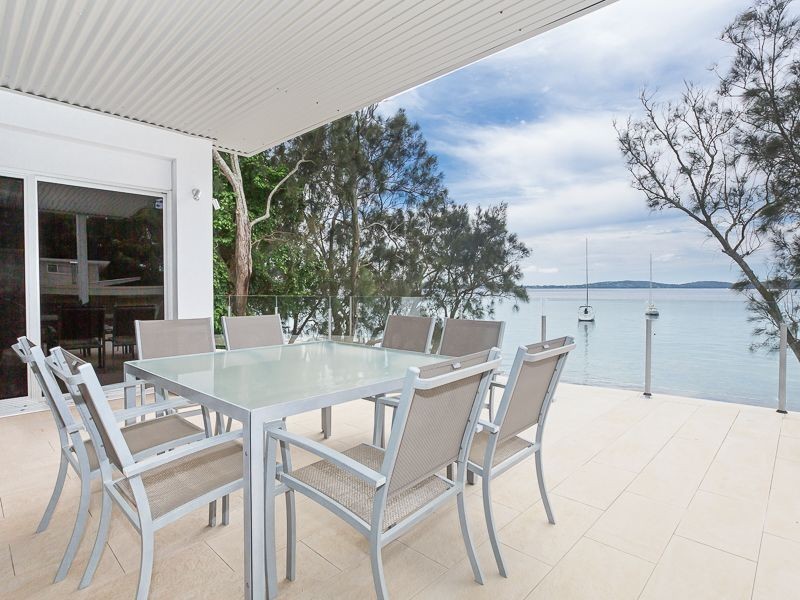 9 Beach Road, Balcolyn NSW 2264