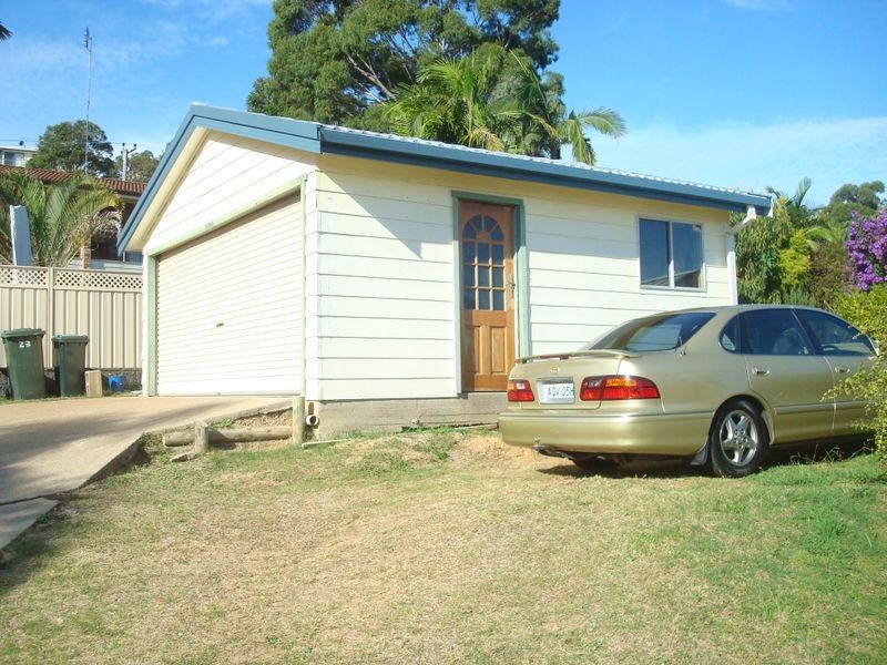 23 Carlisle Row, Fishing Point NSW 2283