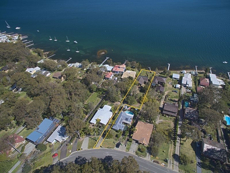 341 Coal Point Road, Coal Point NSW 2283