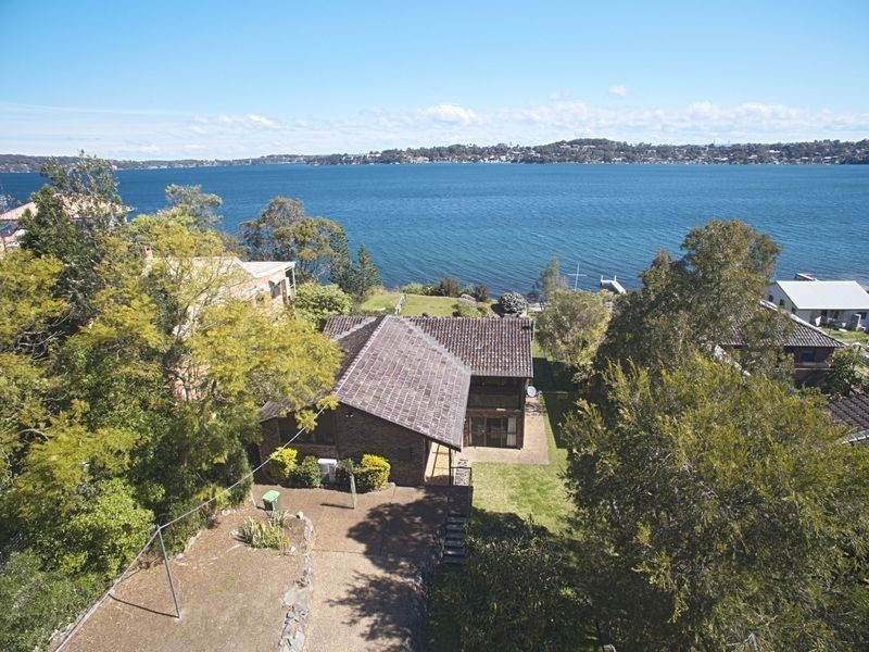 341 Coal Point Road, Coal Point NSW 2283